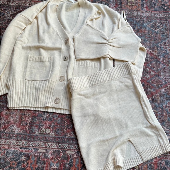 3 Piece Sweater and Skirt Set (Cream) - Picture 2 of 6